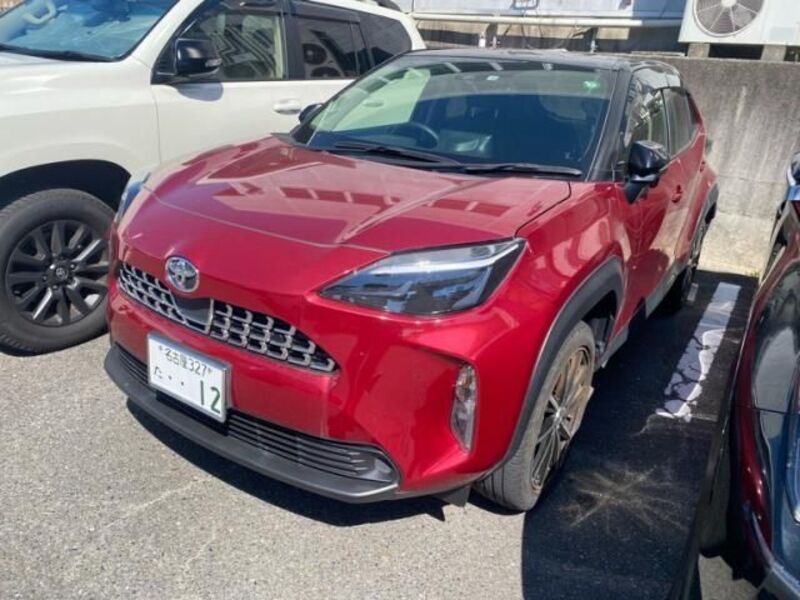 YARIS CROSS