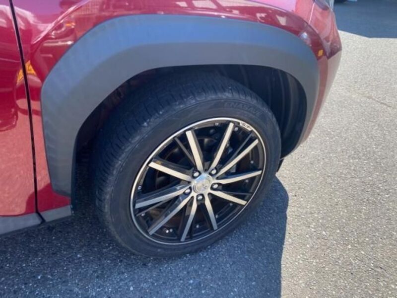 YARIS CROSS