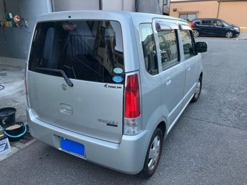 WAGON R