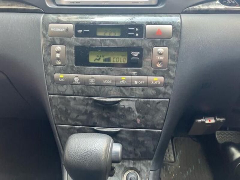 COROLLA FIELDER