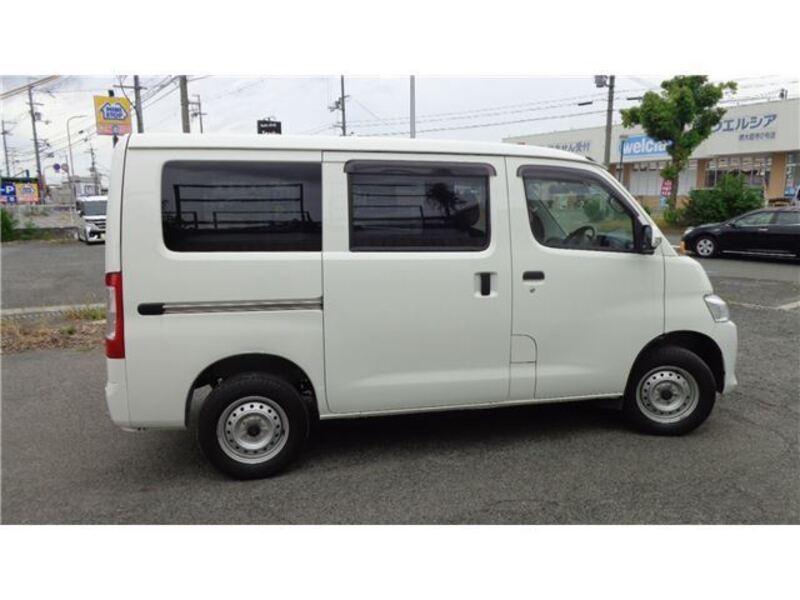 BONGO VAN