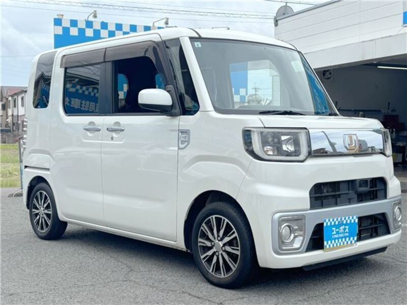 DAIHATSU WAKE