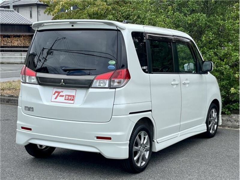 DELICA D2