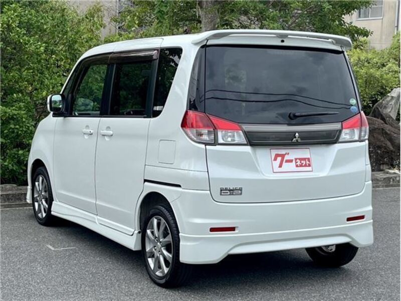 DELICA D2