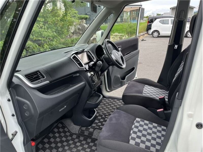 DELICA D2
