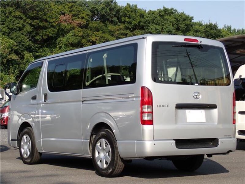 HIACE VAN