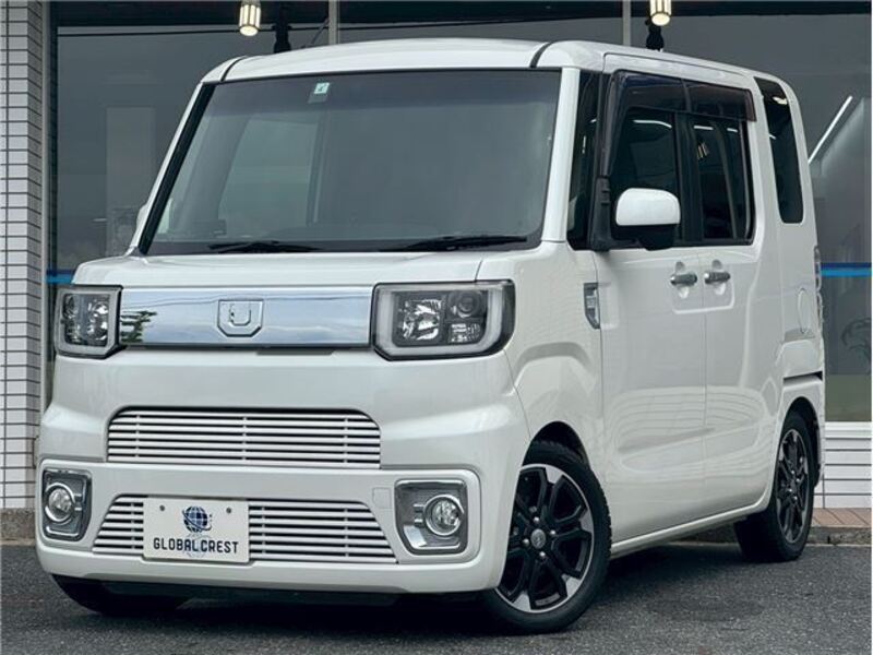 DAIHATSU WAKE