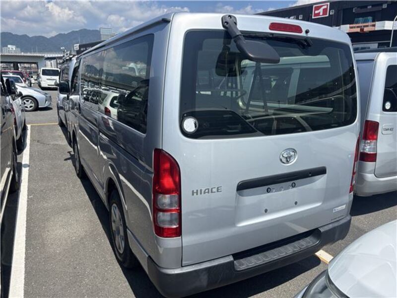 HIACE VAN