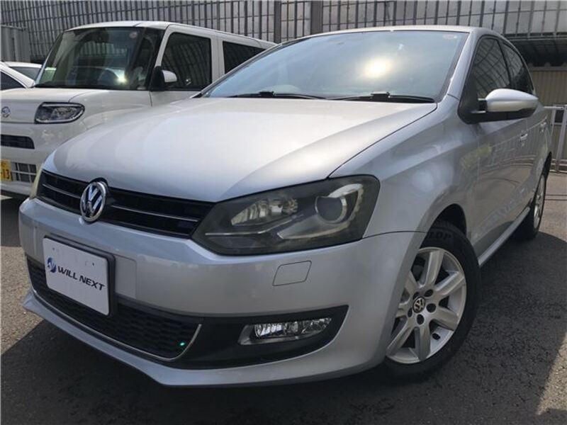 VOLKSWAGEN CROSS POLO