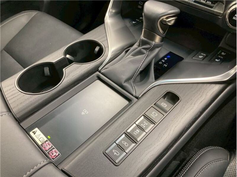 LX