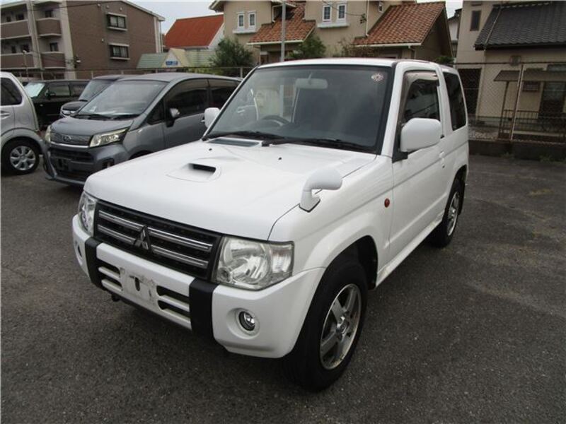 MITSUBISHI PAJERO MINI