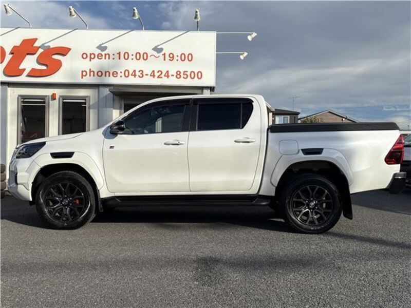 HILUX