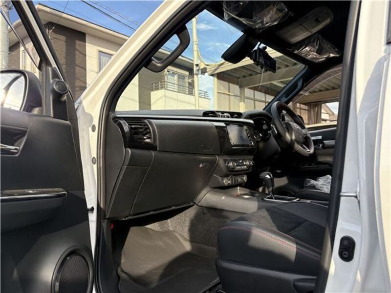 HILUX