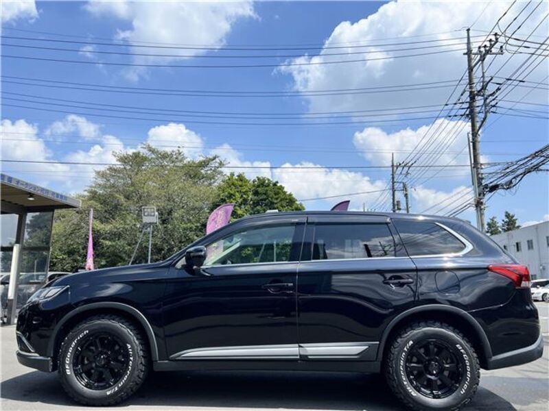 OUTLANDER