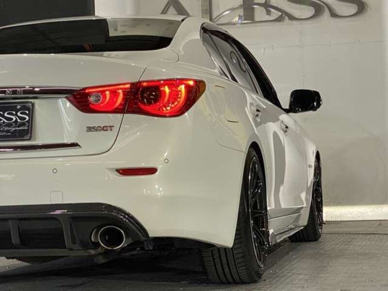 SKYLINE
