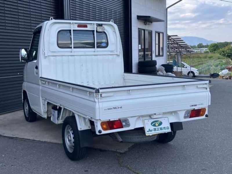 MINICAB TRUCK