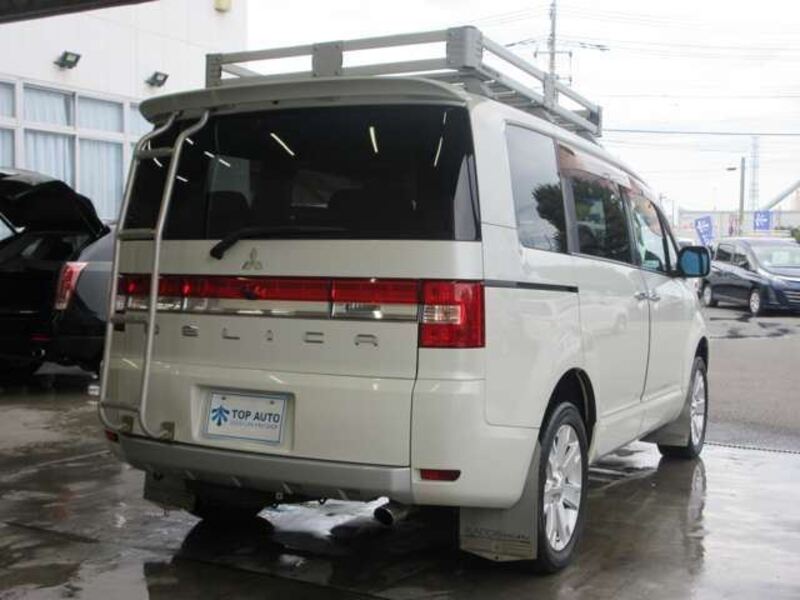 DELICA D5