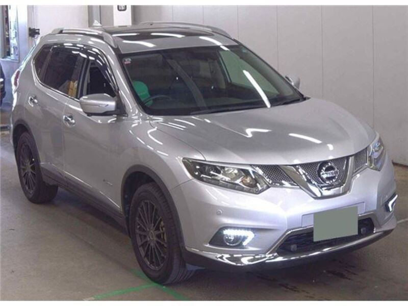 X-TRAIL
