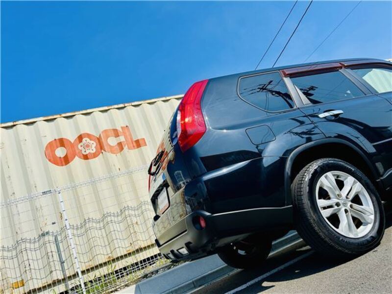 X-TRAIL