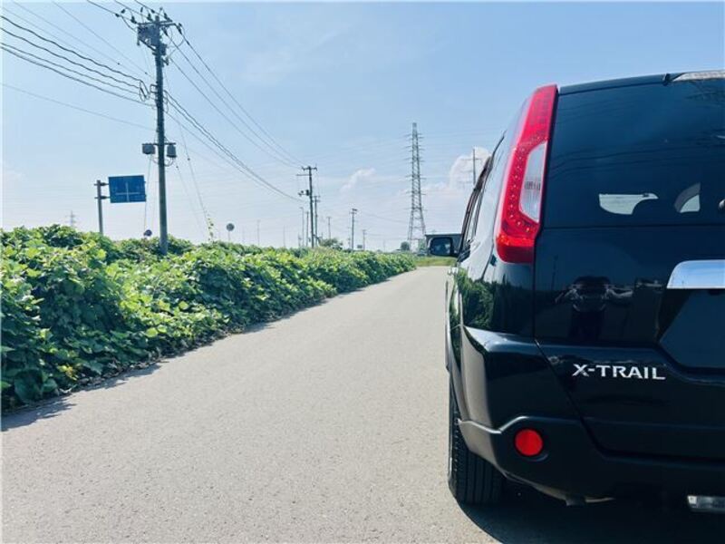 X-TRAIL
