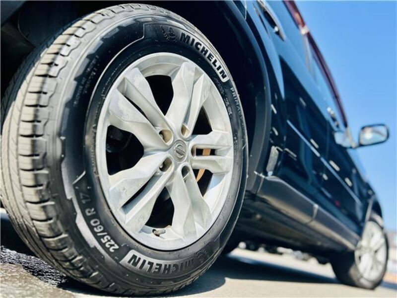 X-TRAIL