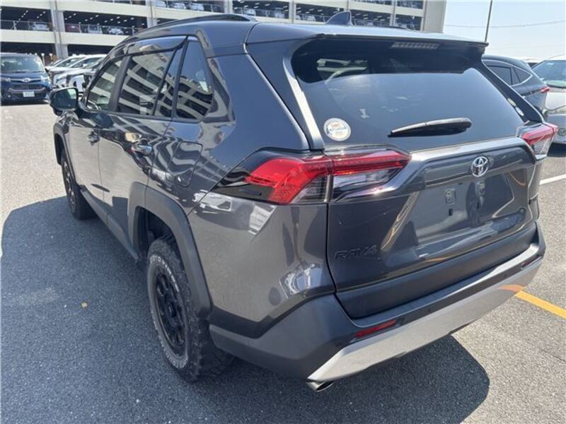 RAV4