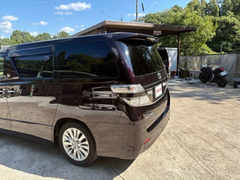VELLFIRE