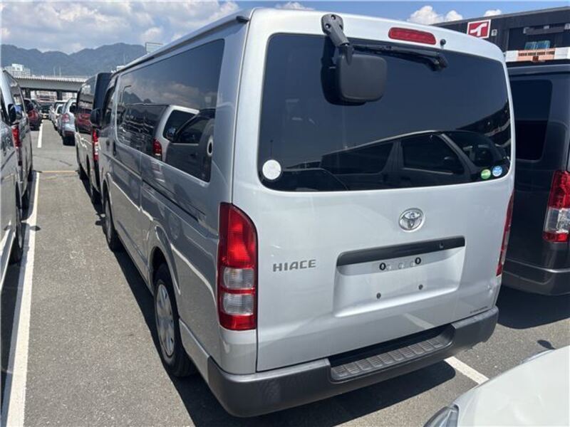 HIACE VAN