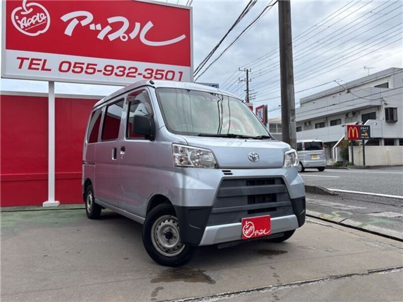 TOYOTA PIXIS VAN