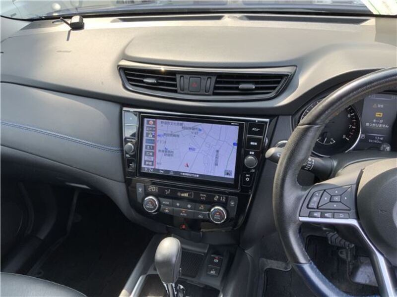 X-TRAIL