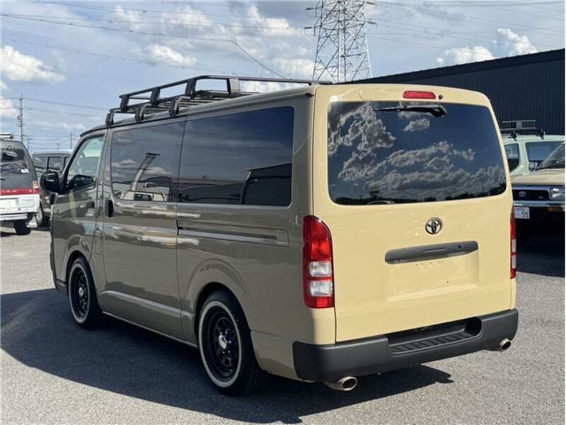 HIACE VAN