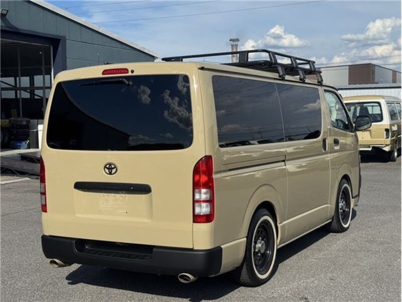 HIACE VAN