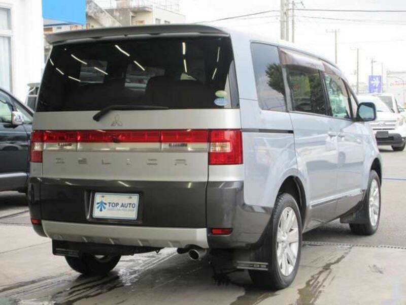 DELICA D5