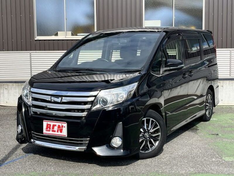 TOYOTA NOAH
