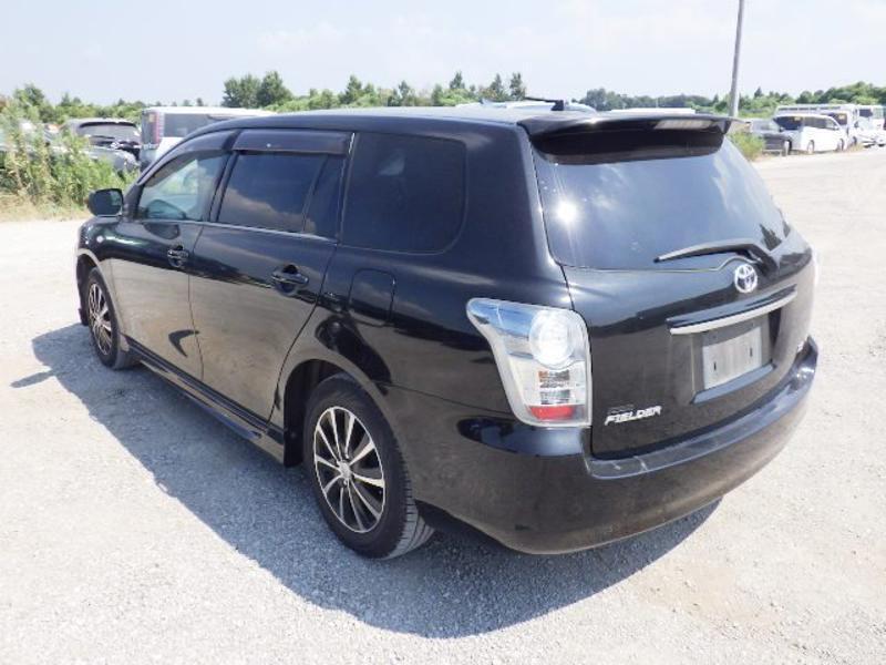 COROLLA FIELDER