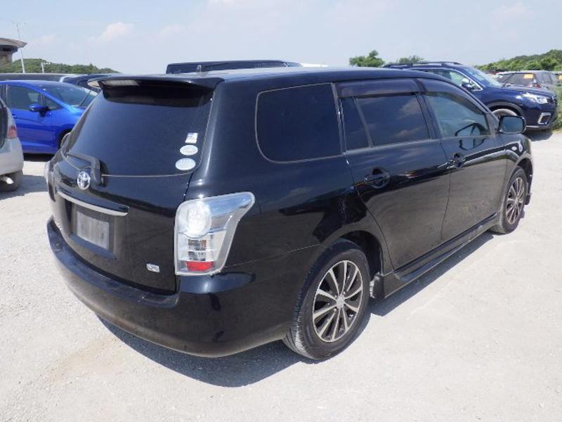 COROLLA FIELDER