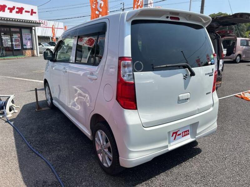 WAGON R