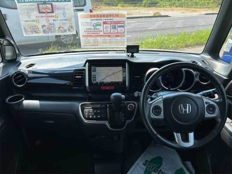 N BOX CUSTOM
