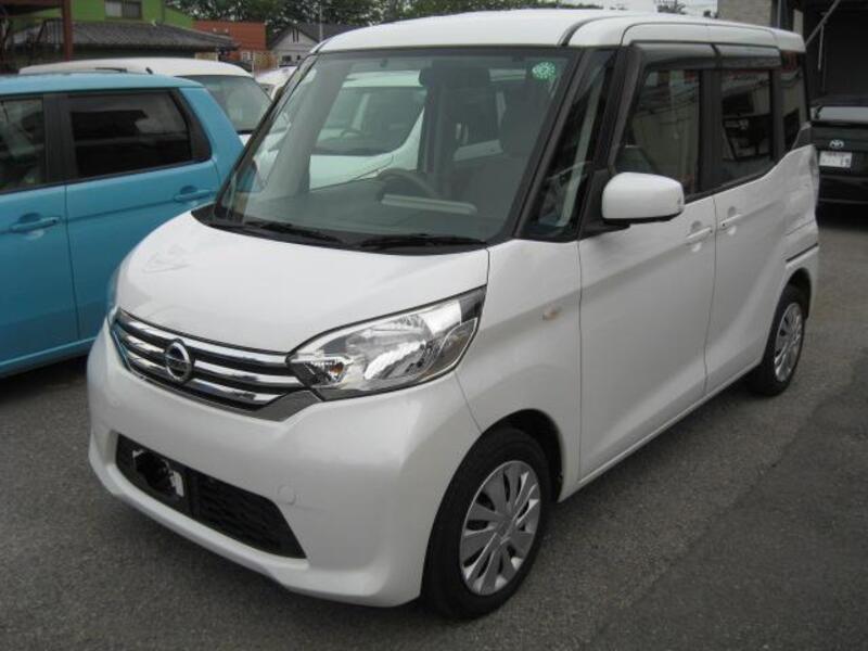 NISSAN DAYZ ROOX