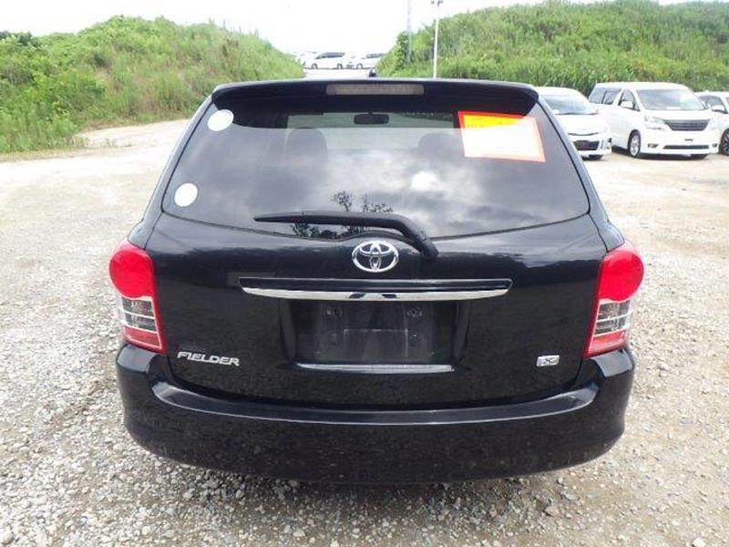 COROLLA FIELDER