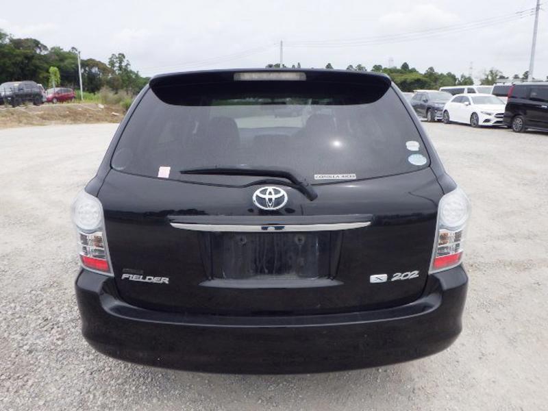 COROLLA FIELDER