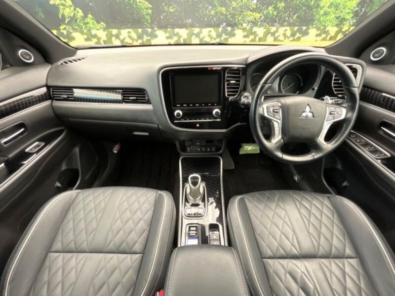 OUTLANDER PHEV