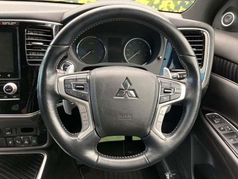 OUTLANDER PHEV