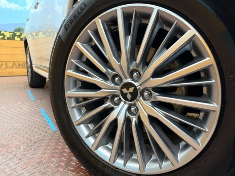 OUTLANDER PHEV
