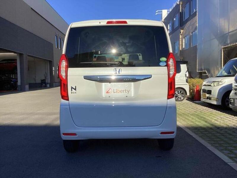 N BOX