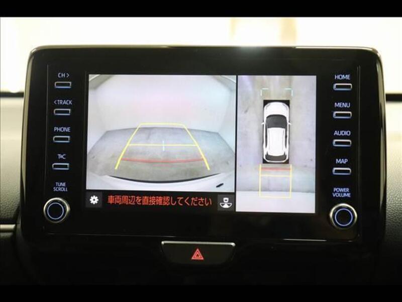 YARIS CROSS