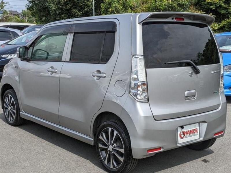 WAGON R
