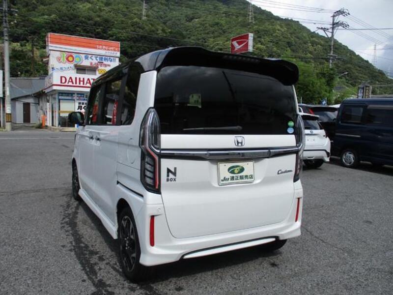 N BOX CUSTOM