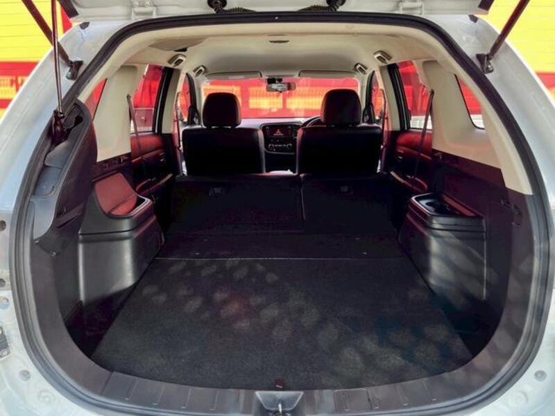 OUTLANDER PHEV