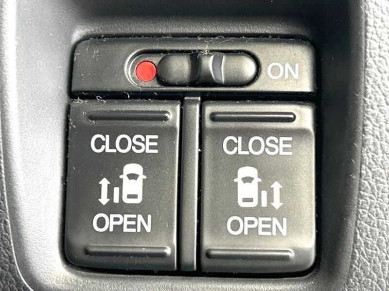 N BOX